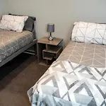 Modern 1Br Flat In Central Stoke With Free Parking - Close To Stoke Railway Station